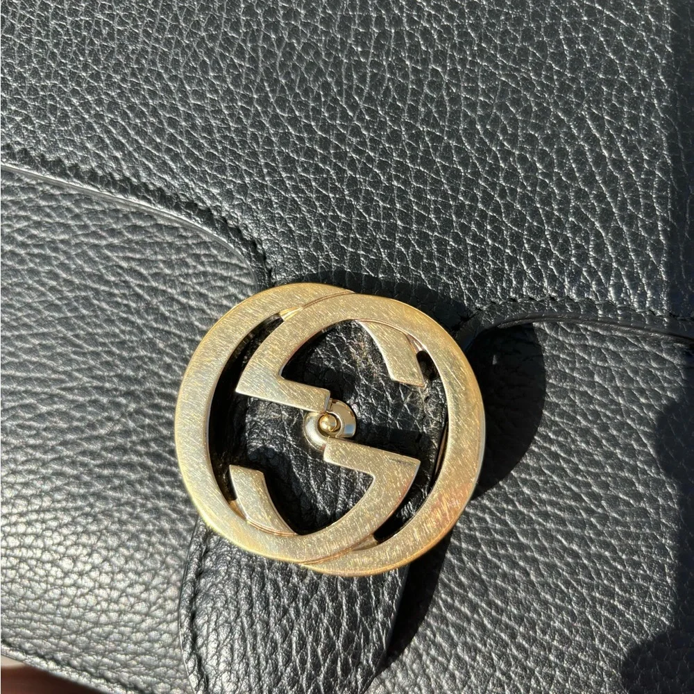 Gucci Interlocking G Shoulder Bag - Picture 10 of 11